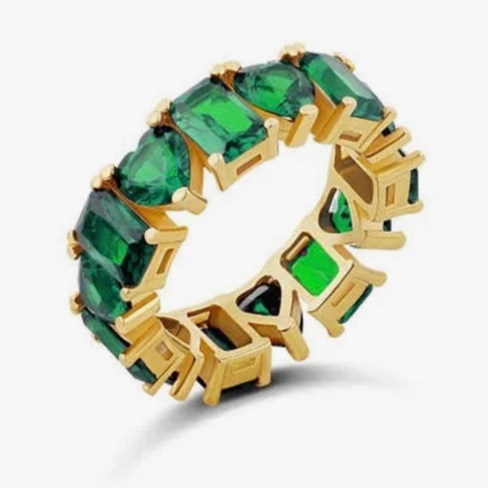 SHYMI Women's Heart & Emerald Green
Cubic Zirconia Eternity Ring - Picture 5 of 8